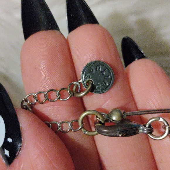 🌻 10 /$10 Stunning yellow shell necklace - Picture 5 of 5